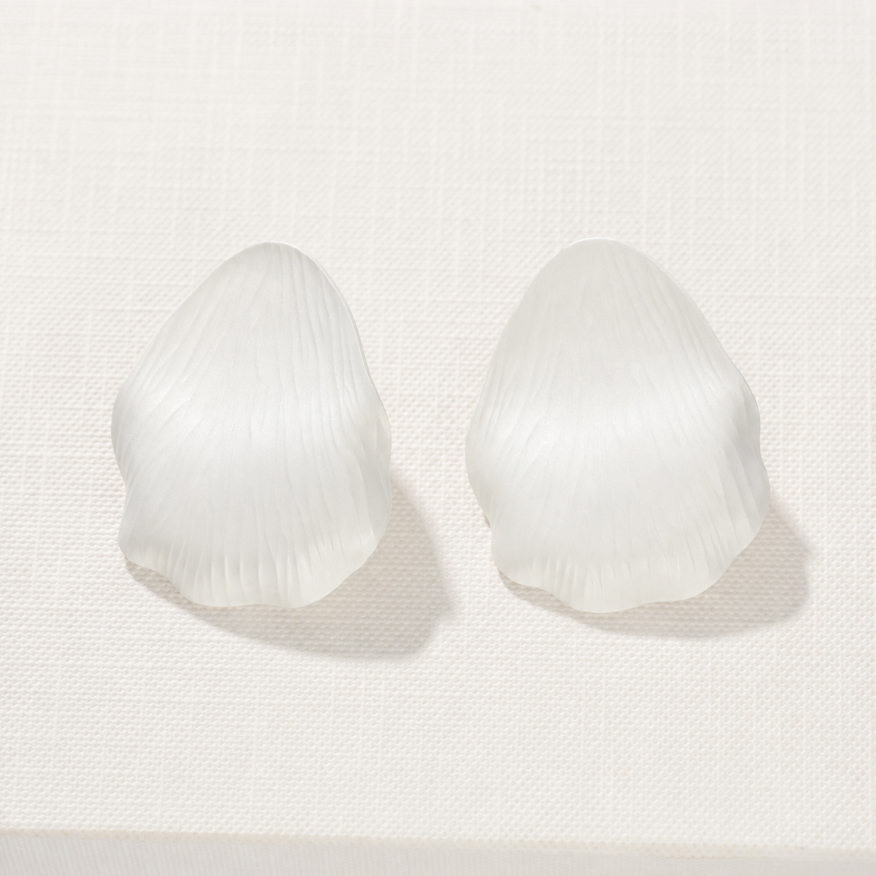 Sculpted white petal statement stud earrings in 925 sterling silver