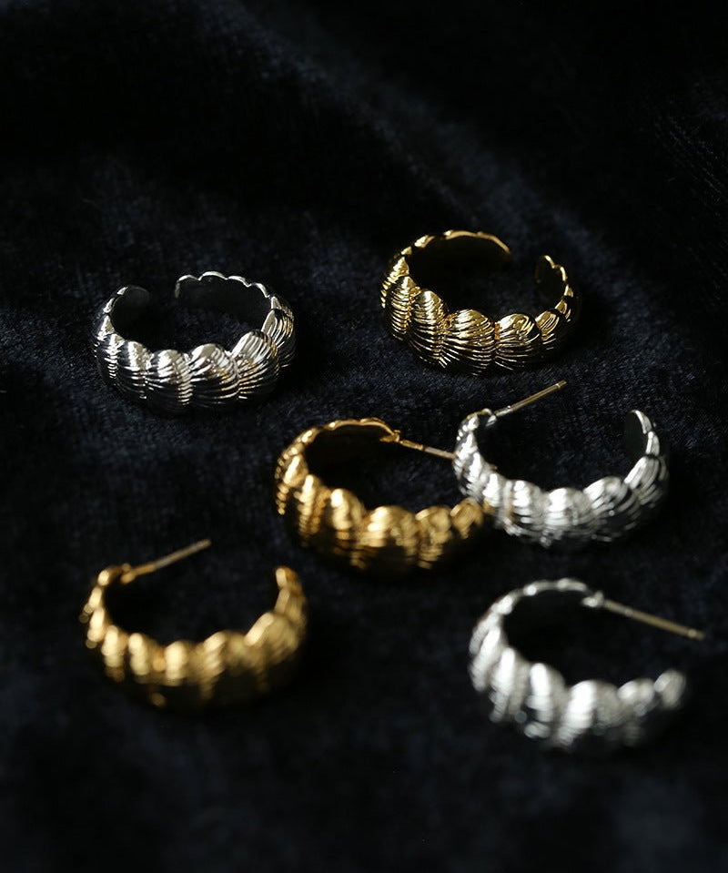 3D Sculpted Seashell Texture C-Hoop Earrings - floysun