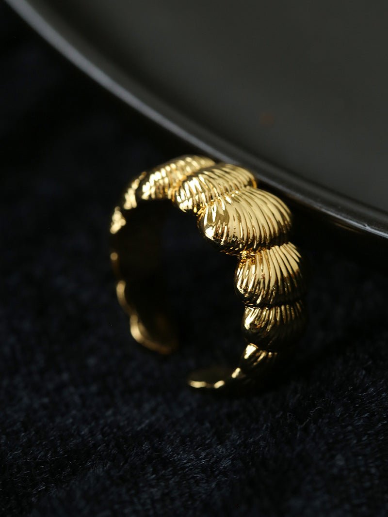 3D Sculpted Seashell Texture Open Statement Ring - floysun