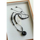 Collana in Legno di Ebano Peace Fruit