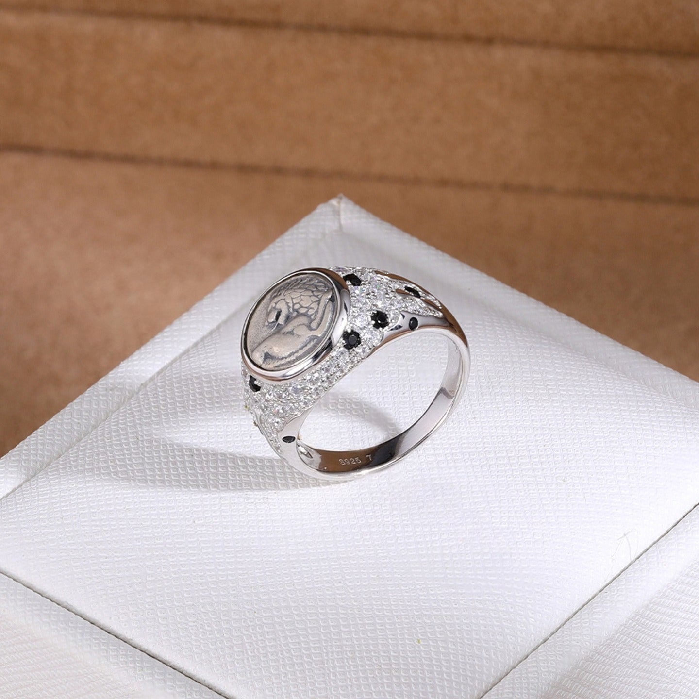 Pavé Lion Coin Statement Ring - close-up detail | Floysun
