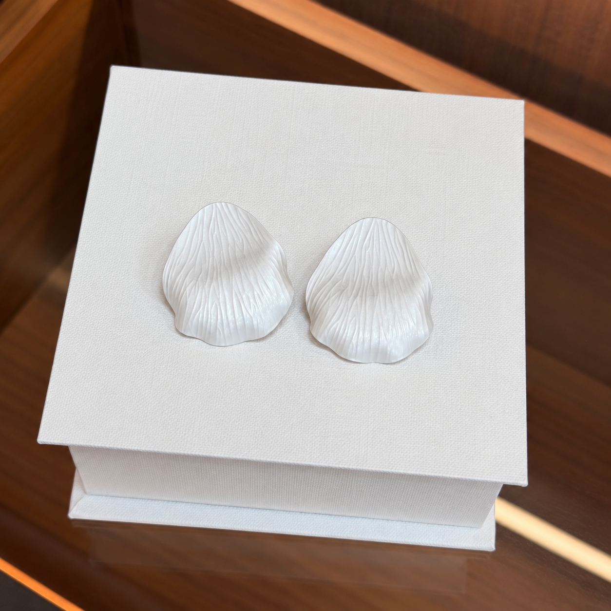 Sculpted white petal statement stud earrings in 925 sterling silver