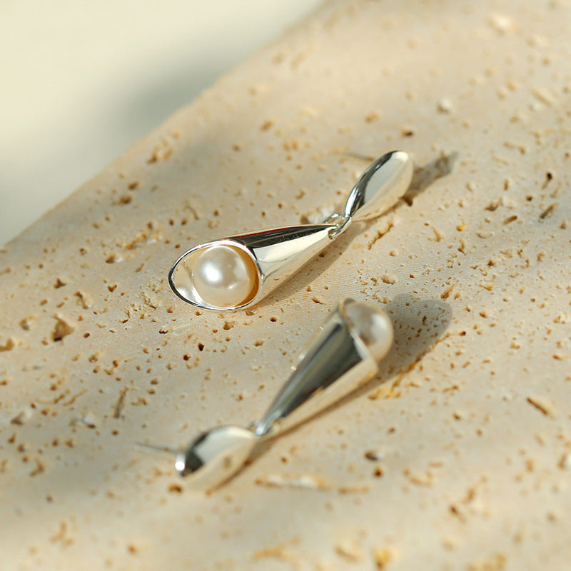 Minigonna semplice orecchino di perla stile metallico