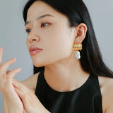 Shimmering Stardust: Popular Evening Stage Necklace
