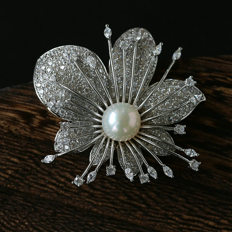 Vintage Elegant Natural Pearl Gourd Flower Brooch