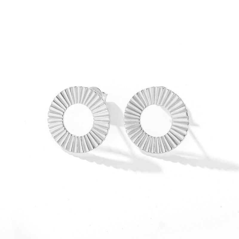 Fluted Circle Stud Earrings | Vintage Luxury Everyday Hoops