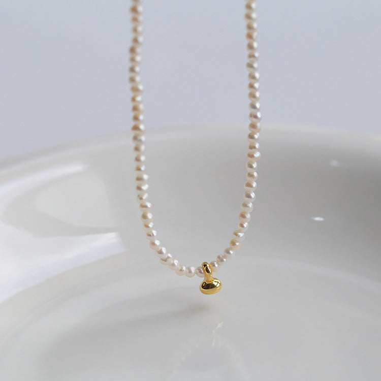 Pearl Collar Necklace with Gold Beads