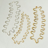 Flowing Wavy Lines U-Shaped Metal Layering Necklace