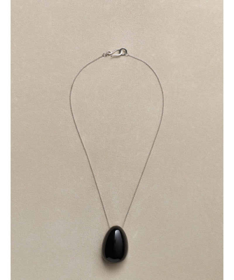 Black Teardrop Pendant Necklace