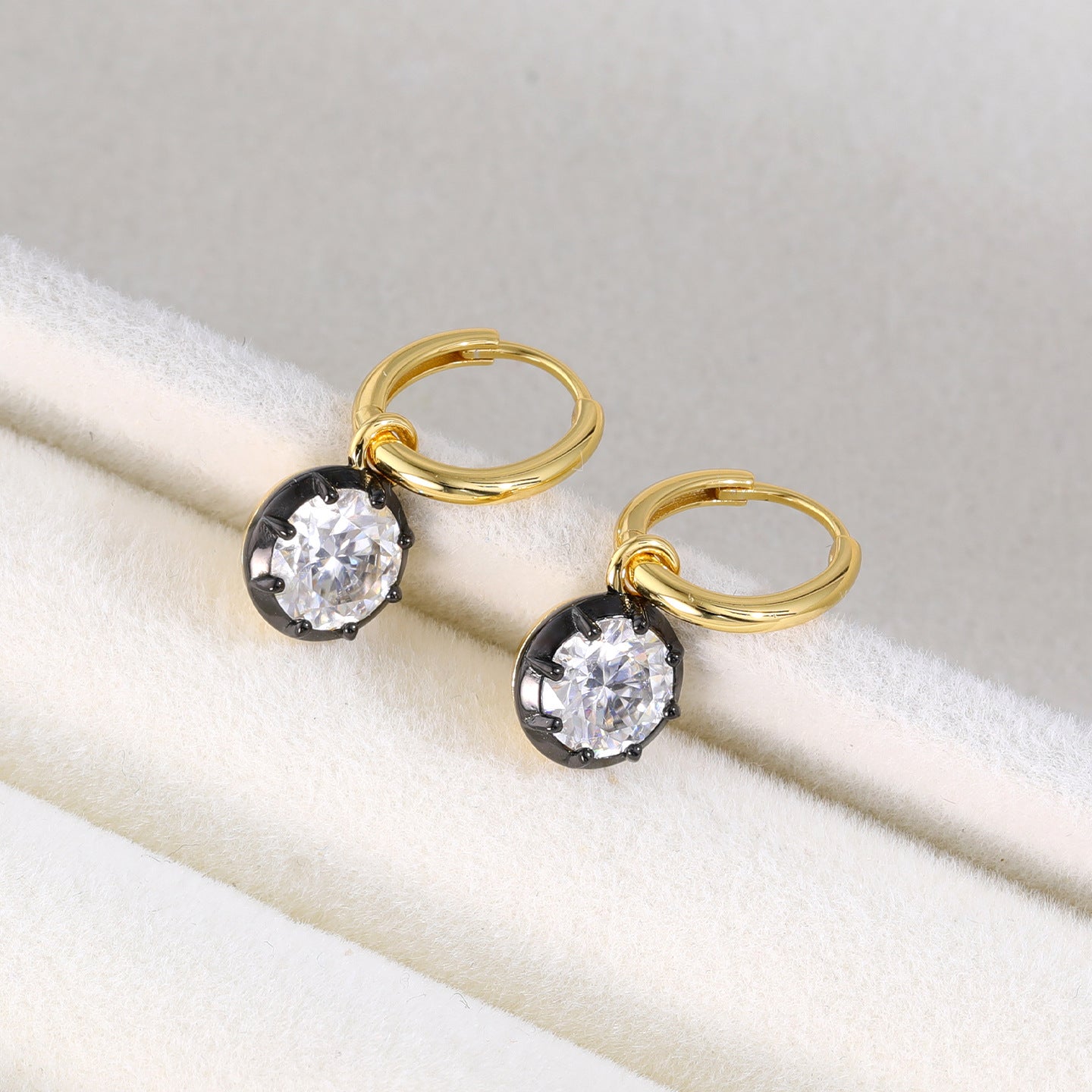 Black & Gold Moissanite Earrings - close-up detail | Floysun