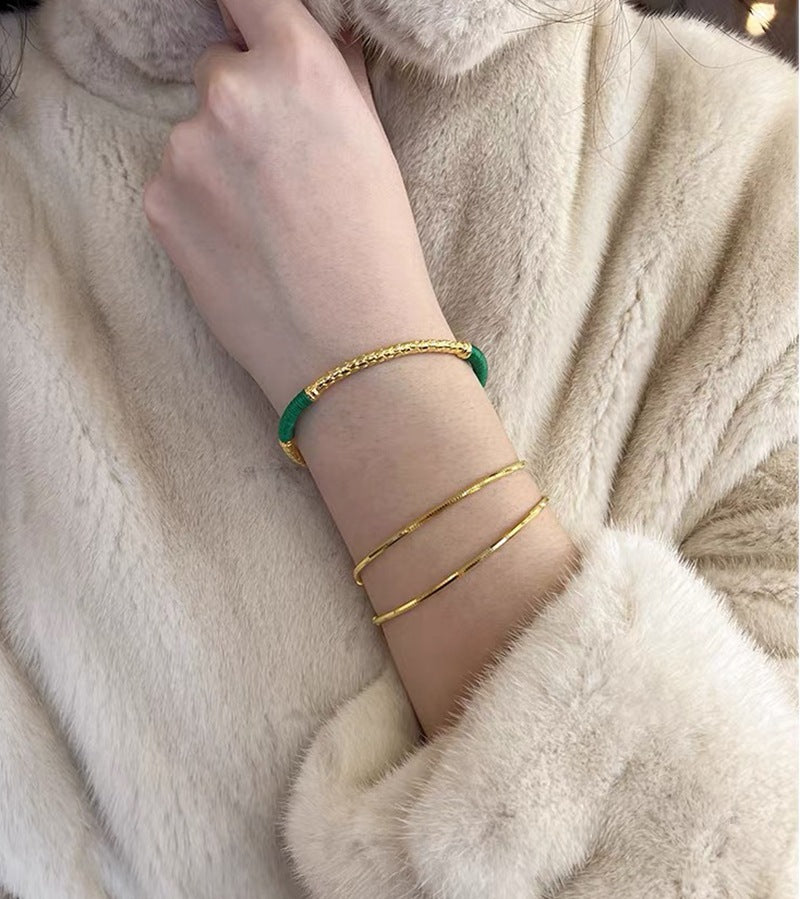 Textured Flat Snake Chain Bracelet - scale view | Floysun