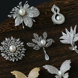 Vintage Elegant Natural Pearl Gourd Flower Brooch