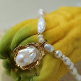 Vintage Baroque Pearl Shell Pendant Adjustable Choker Necklace