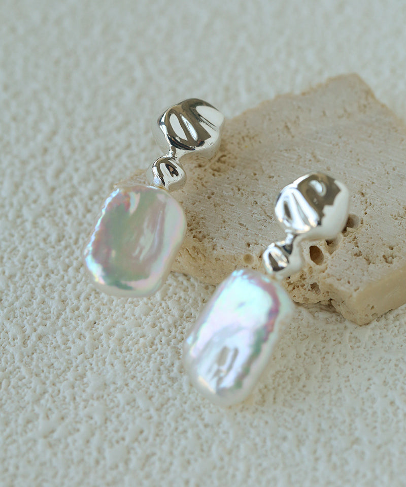 Artistic Irregular Sculpt Metal Baroque Pearl Dangle Earrings