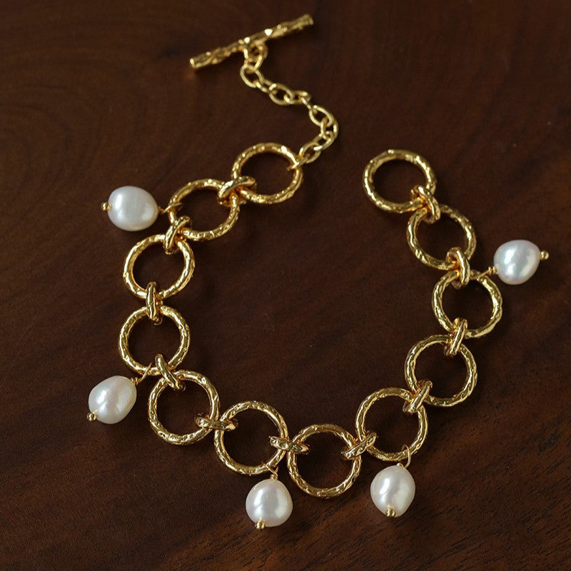 Vintage hammered circle link freshwater pearl bracelet