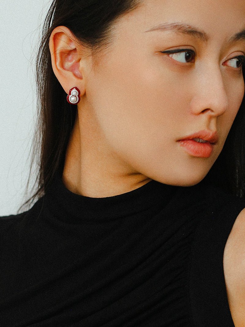 Angora Red Pearl Gourd Studs - Silver - floysun