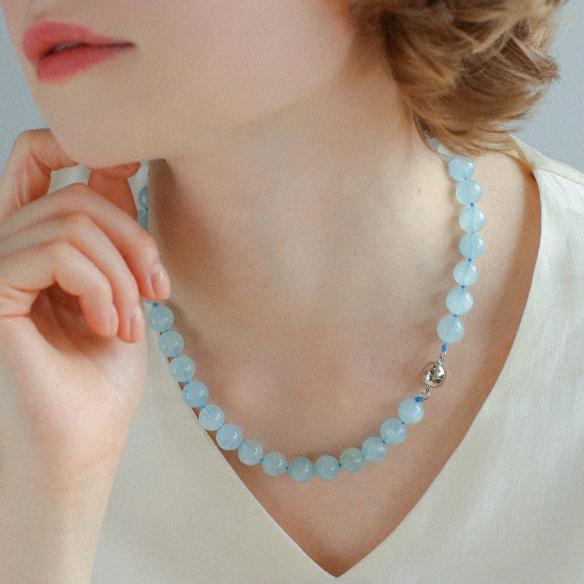 Aquamarine Beaded Necklace with Magnetic Clasp - floysun