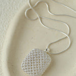Architectural Lattice Geometric Pendant Necklace - Modern Minimalist Grid Medallion Long Chain - floysun