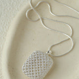 Architectural Lattice Geometric Pendant Necklace - Modern Minimalist Grid Medallion Long Chain - floysun