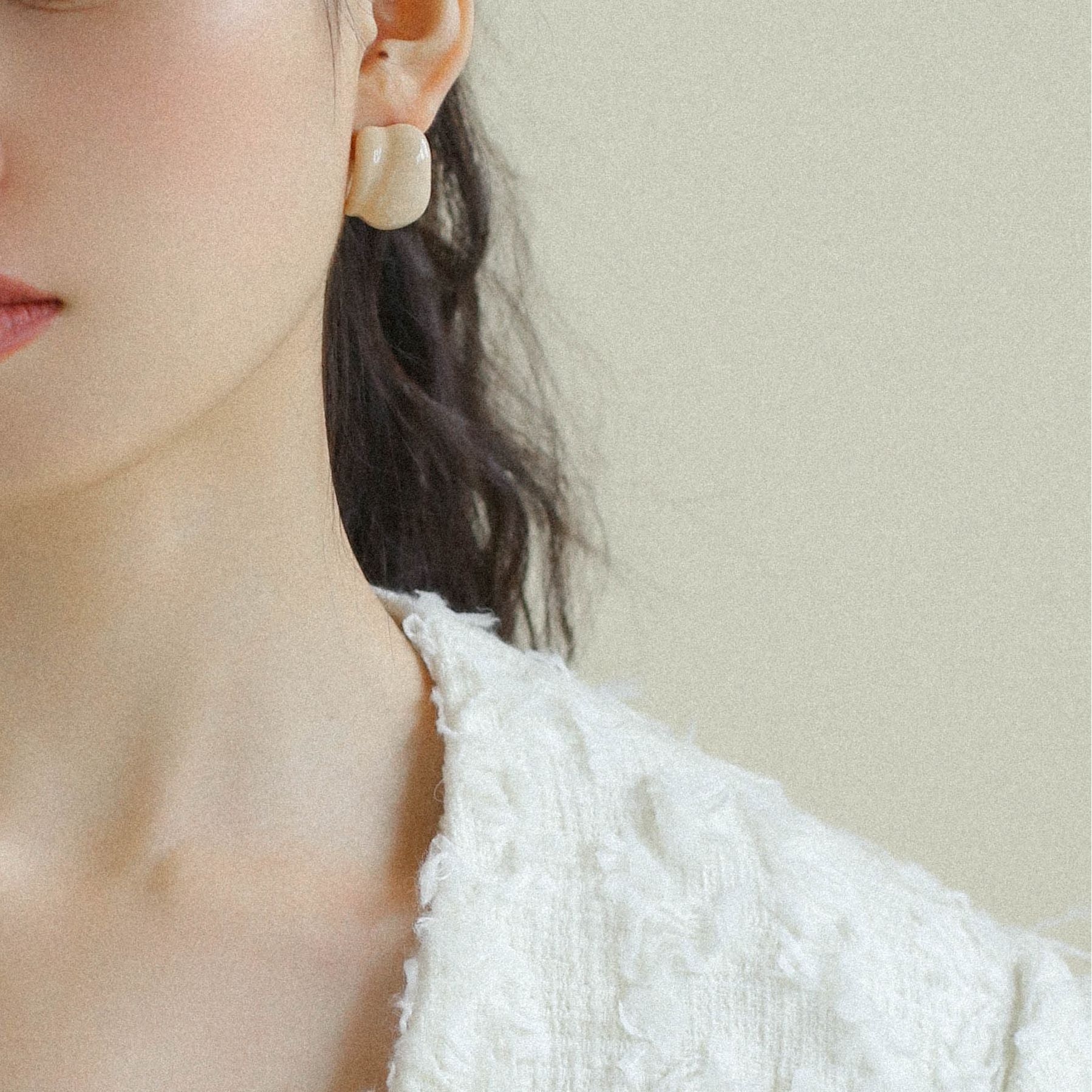 Artisanal Cream Series Enamel Huggie Earrings- Cream Apricot - floysun