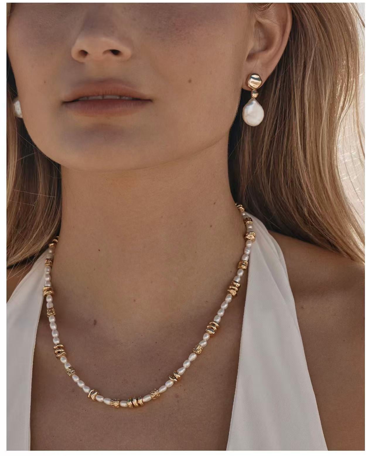 Artistic Irregular Sculpt Metal Baroque Pearl Dangle Earrings - floysun