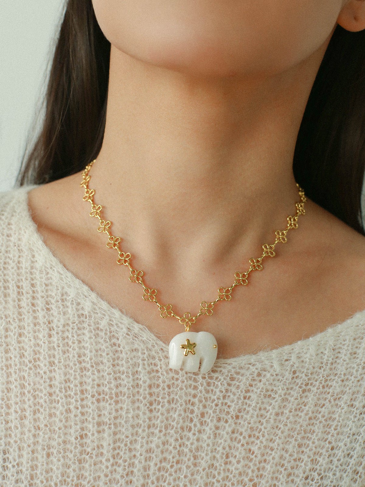 Auspicious Elephant Collection White Jade Elephant Pendant Chian Necklace - floysun