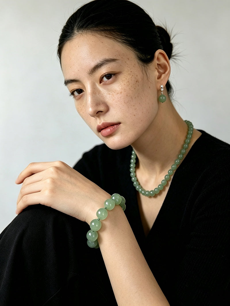 Natural Green Aventurine Beaded Necklace - alternate angle | Floysun