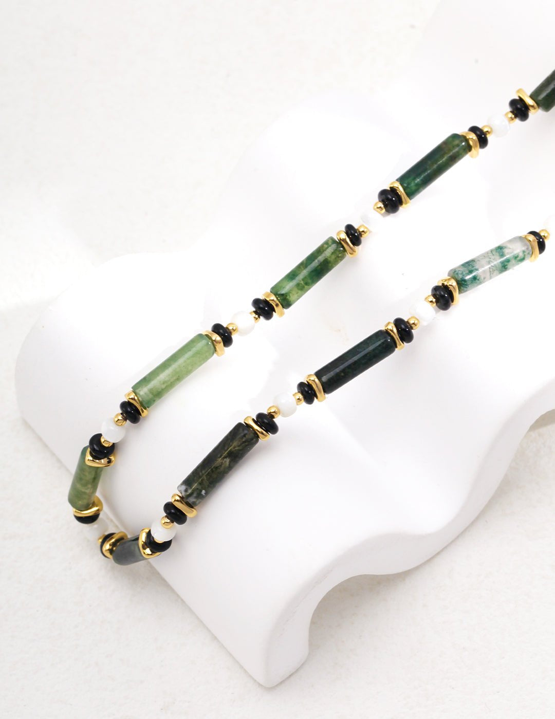 Bamboo Tube Green Agate and Flat Black Agate Spliced White Shell Necklace - floysun