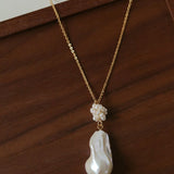 Baroque Pearl Floral Pendant Necklace | French Elegant Gold Chain - floysun