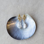 Baroque Pearl Molten Texture Hoop Earrings - floysun