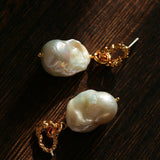 Baroque Pearl Molten Texture Hoop Earrings - floysun