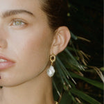 Baroque Pearl Molten Texture Hoop Earrings - floysun