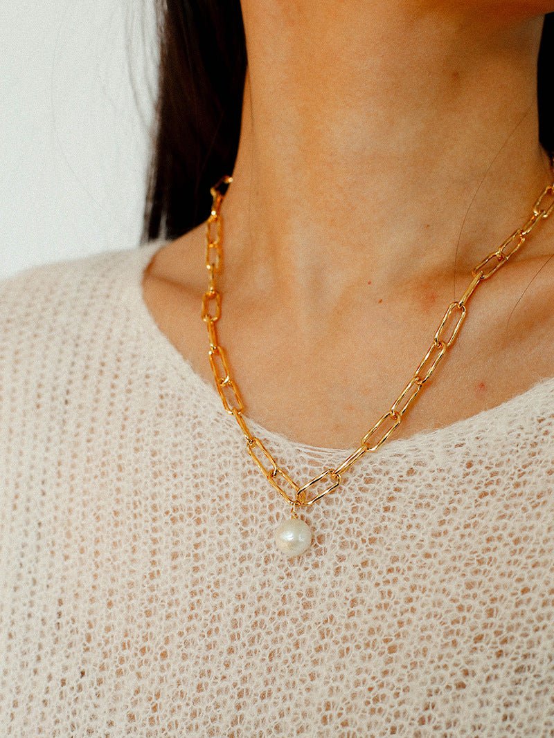 Baroque Pearl Toggle Necklace | Minimal Gold Chain Statement Piece - floysun