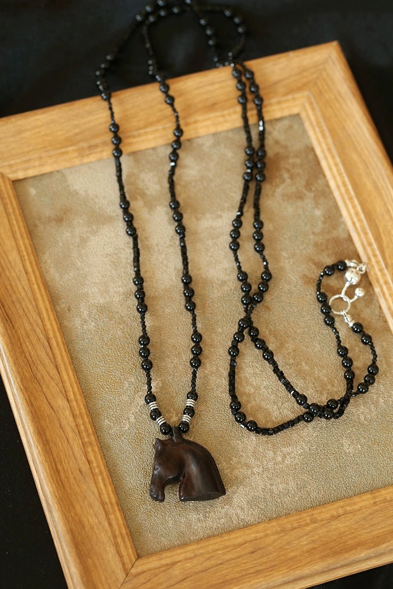 Black Ebony Horse Head Beaded Necklace - floysun