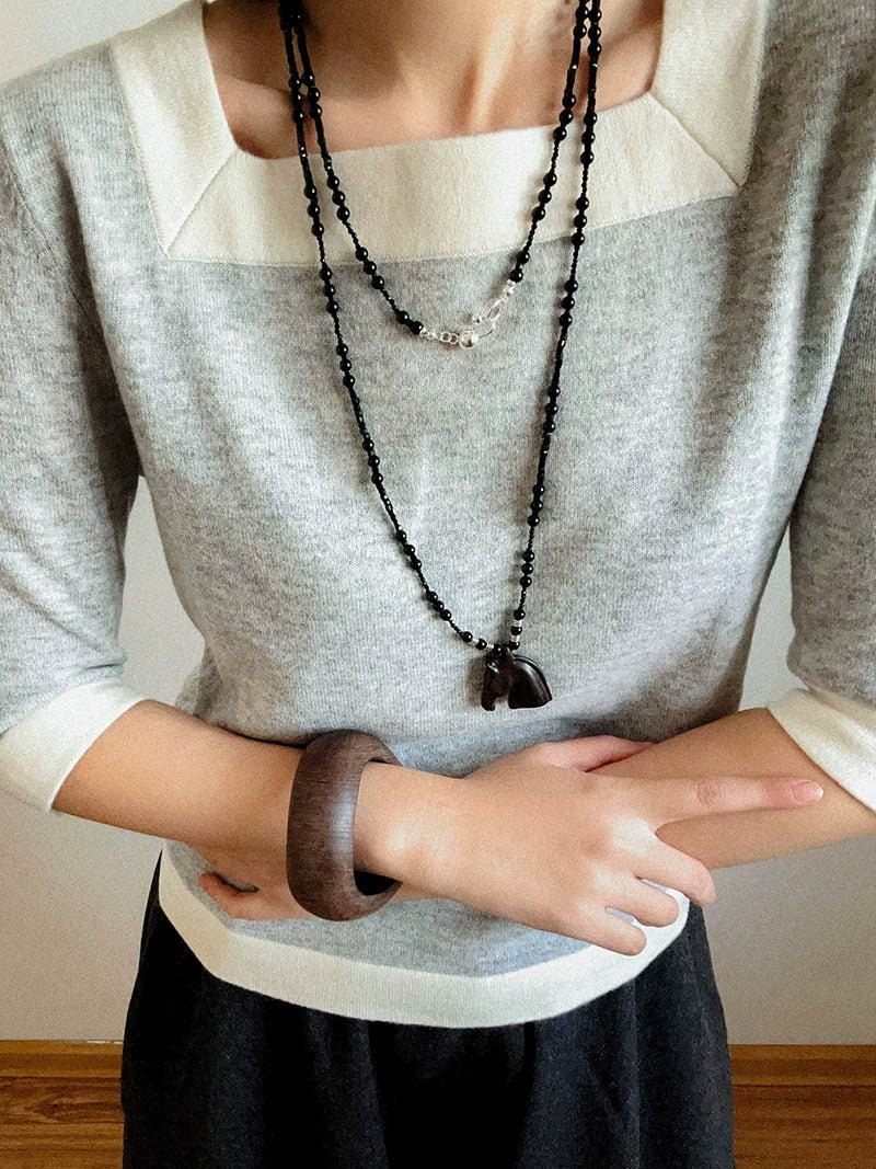 Black Ebony Horse Head Beaded Necklace - floysun