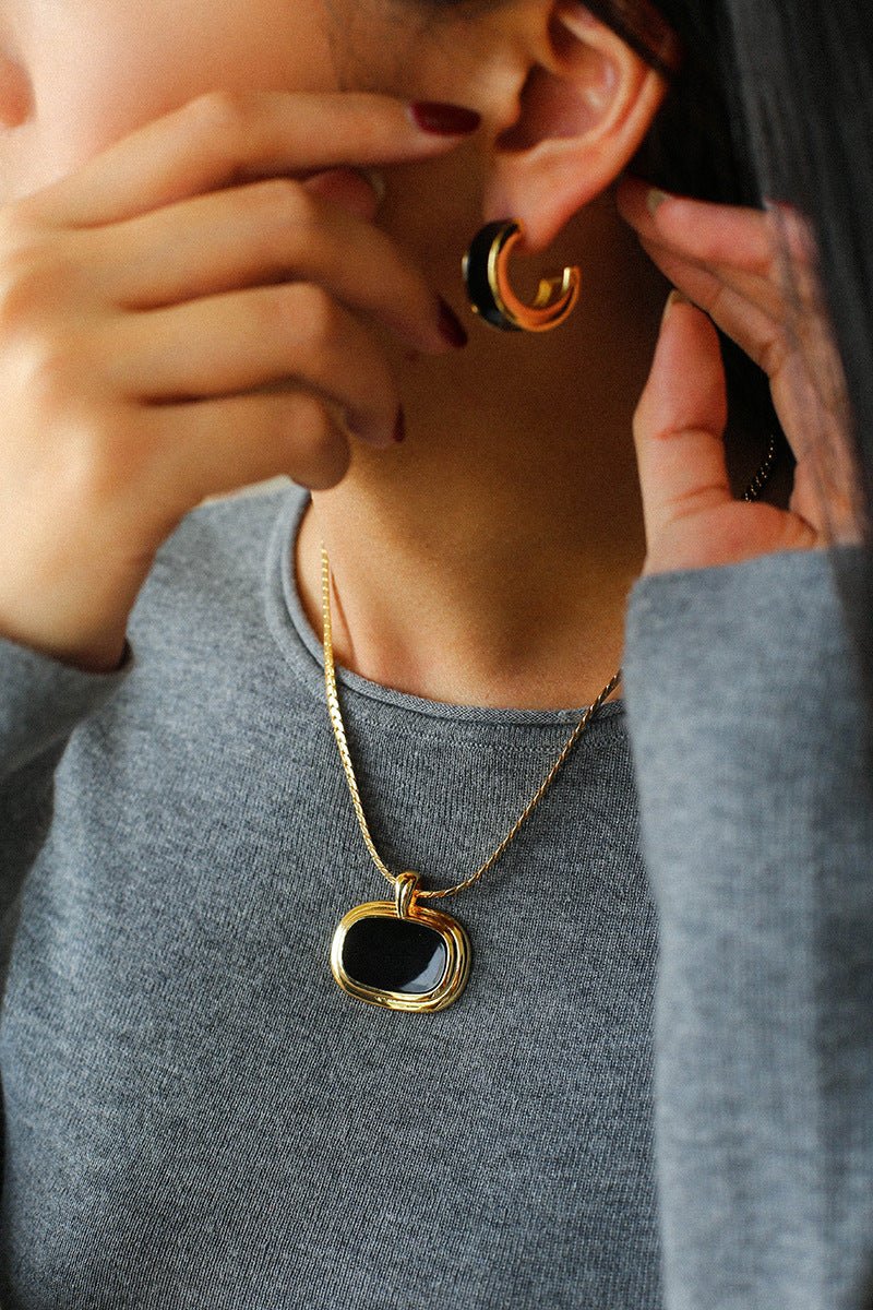 Black Enamel Square Pendant Necklace - floysun