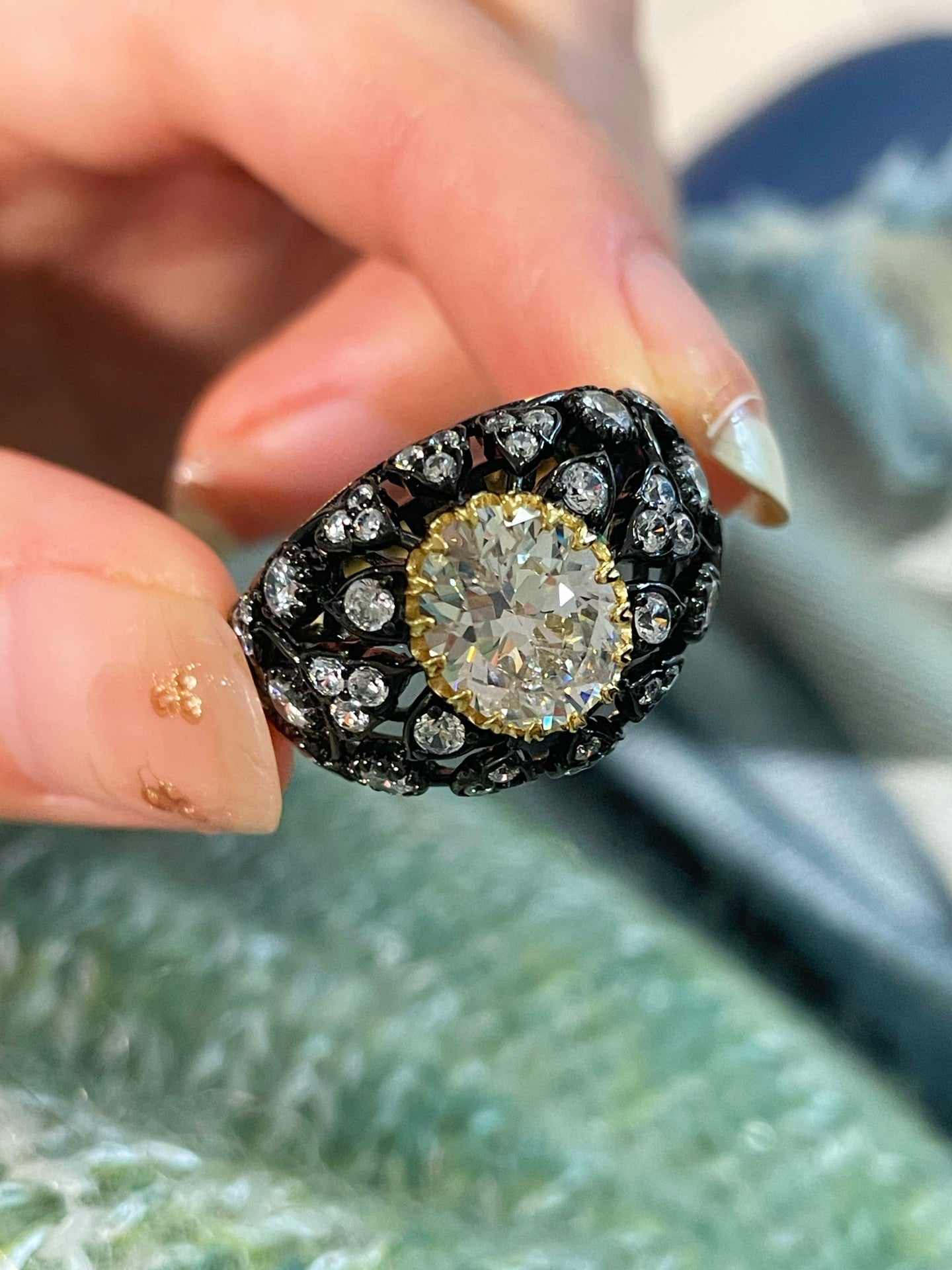Black Gold Laurel Egg - Cut Statement Ring - floysun