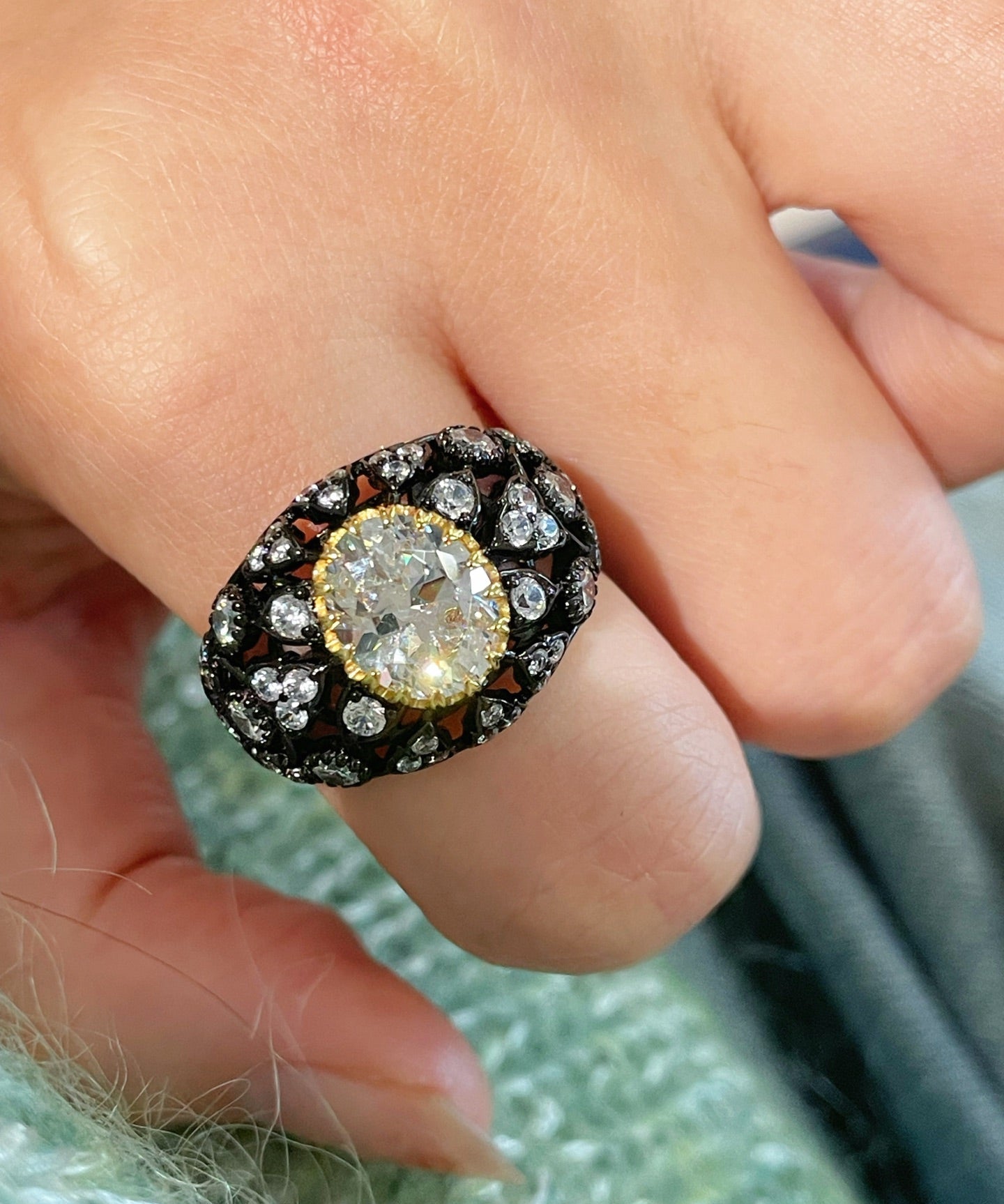 Black Gold Laurel Egg - Cut Statement Ring - floysun
