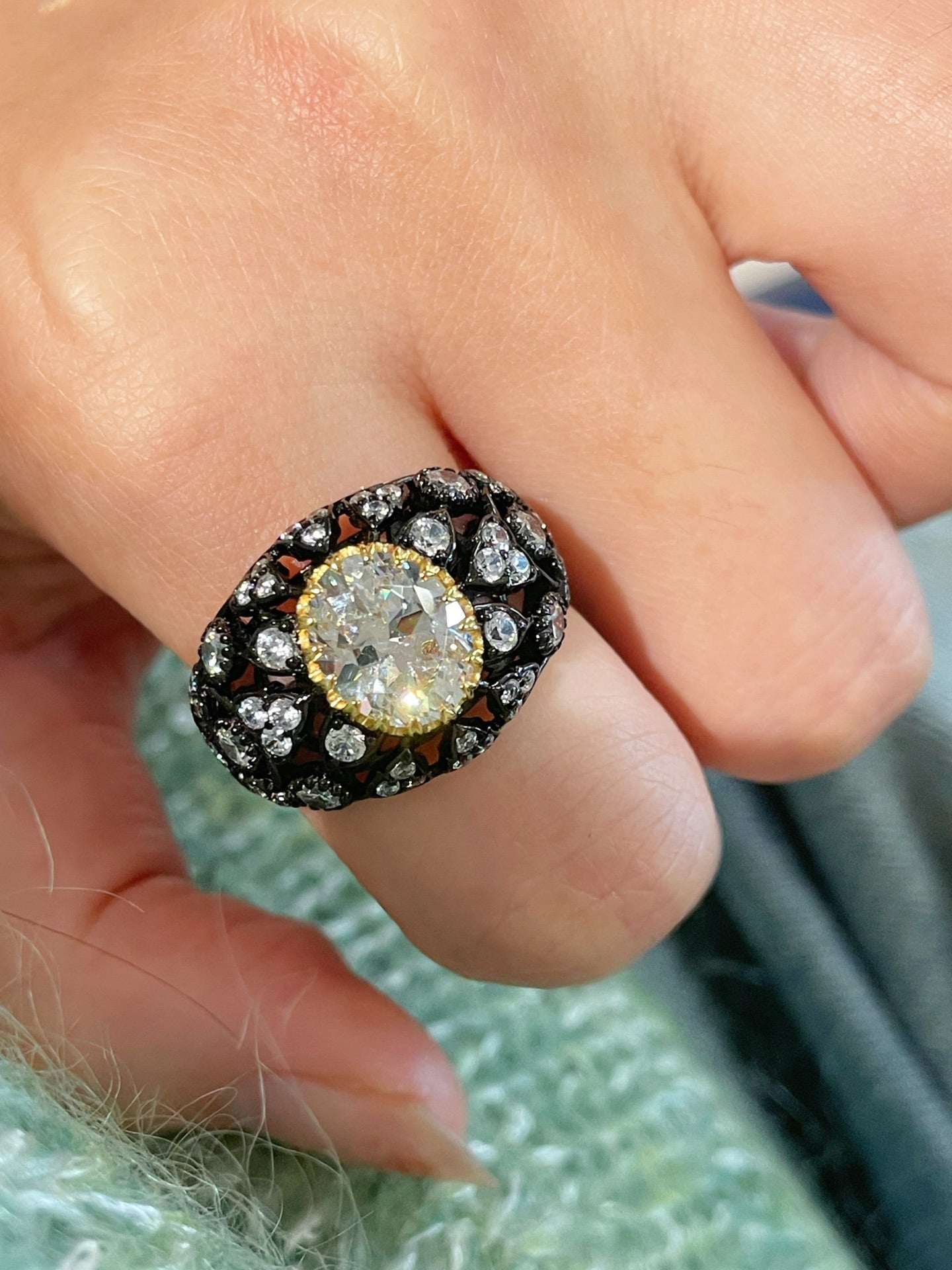 Black Gold Laurel Egg - Cut Statement Ring - floysun