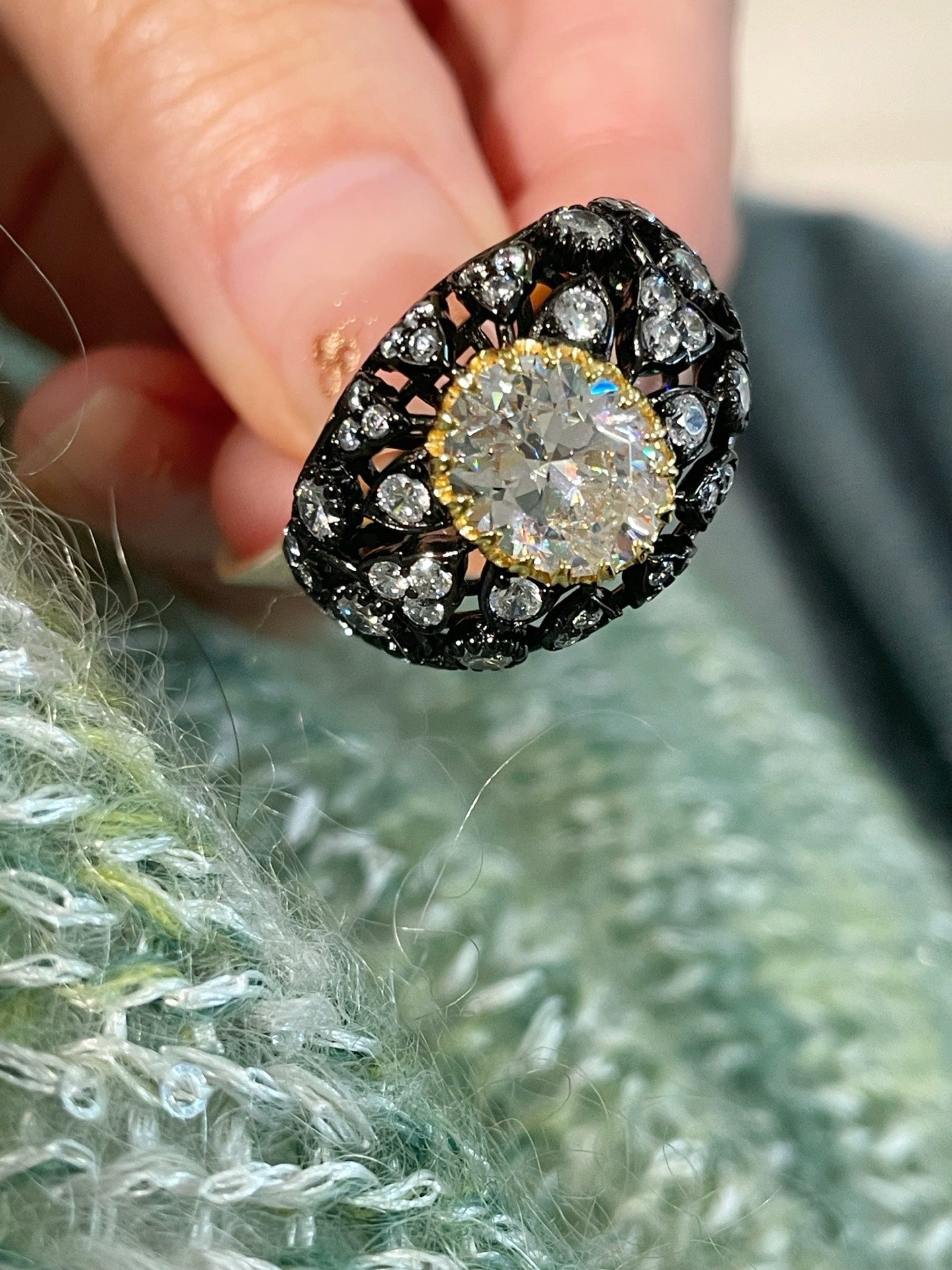 Black Gold Laurel Egg - Cut Statement Ring - floysun
