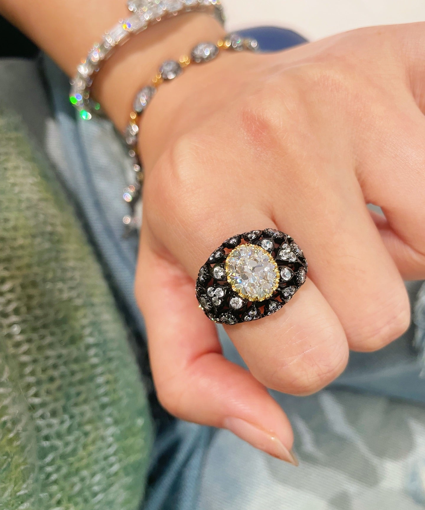 Black Gold Laurel Egg - Cut Statement Ring - floysun
