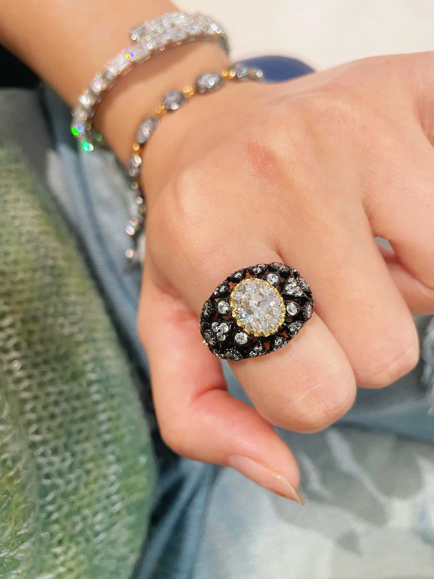 Black Gold Laurel Egg - Cut Statement Ring - floysun