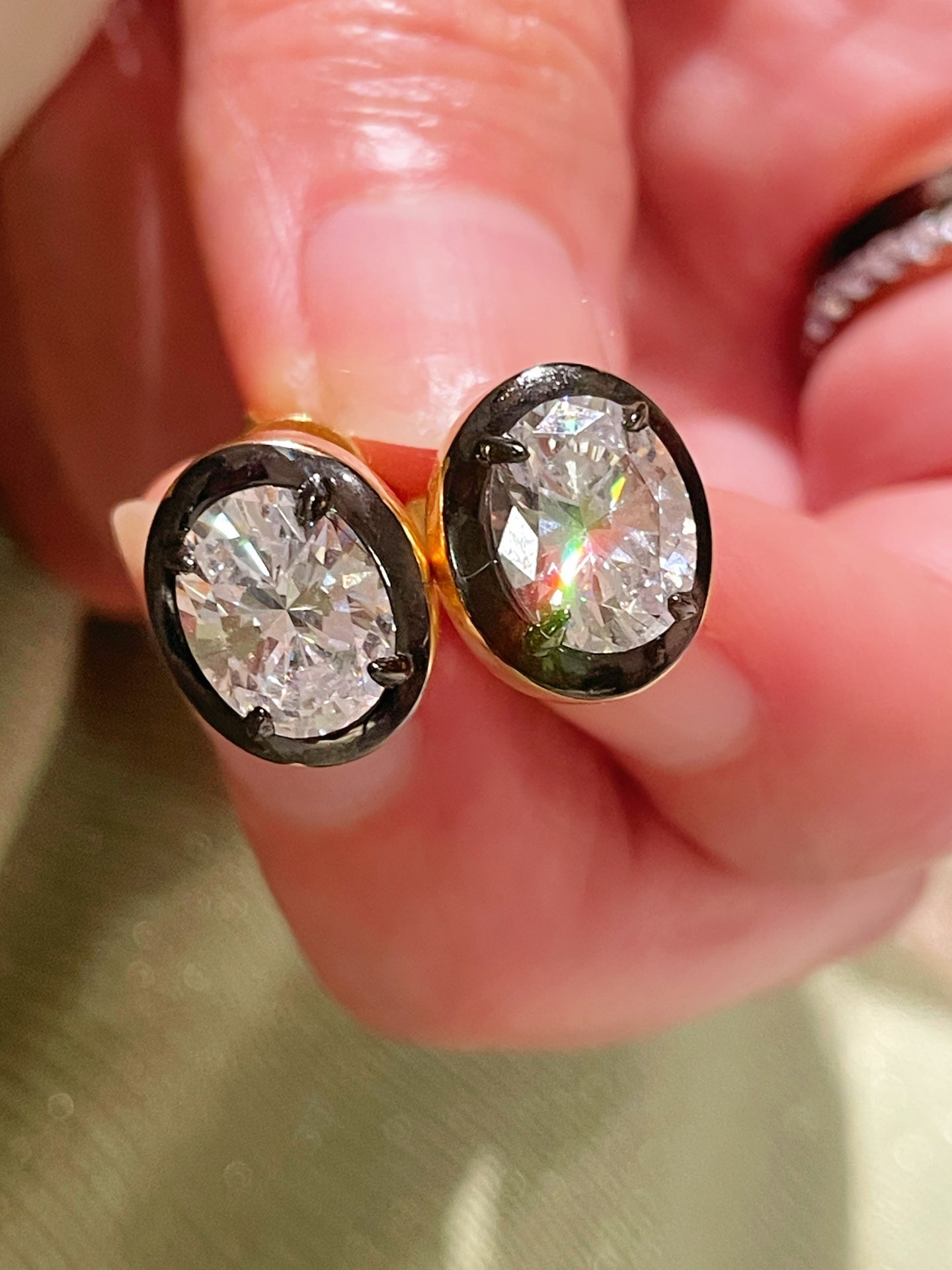 Black - Gold Oval Lab - Diamond Stud Earrings - floysun