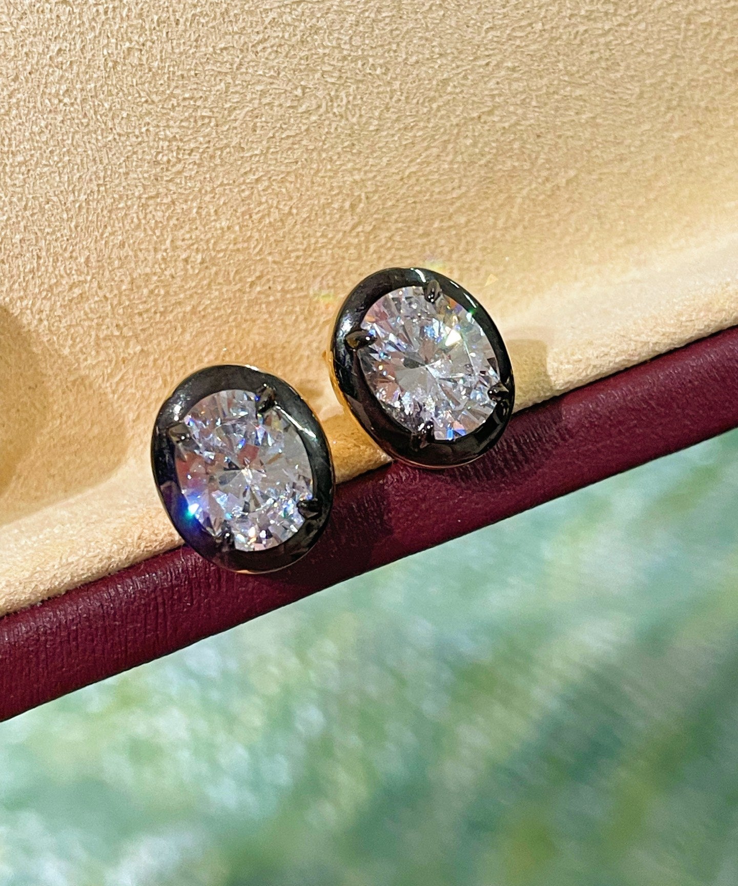 Black - Gold Oval Lab - Diamond Stud Earrings - floysun