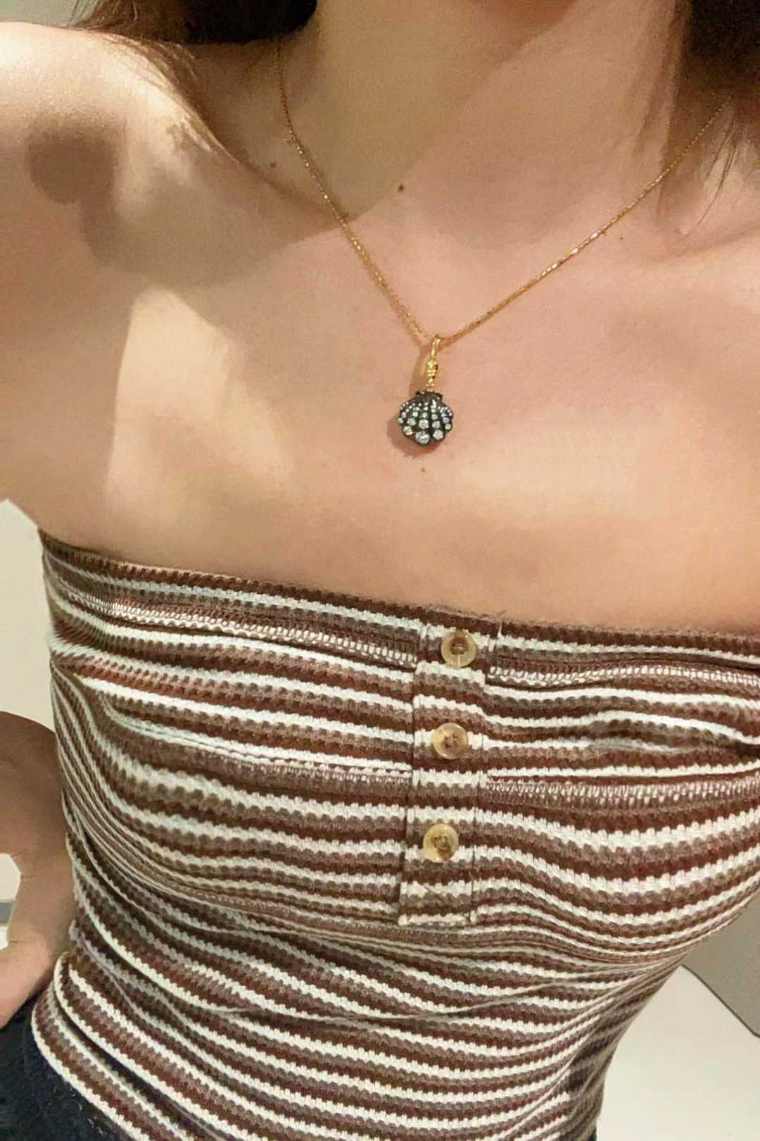 Black Gold Shell Necklace with Gradient Lab - Grown Diamonds - floysun