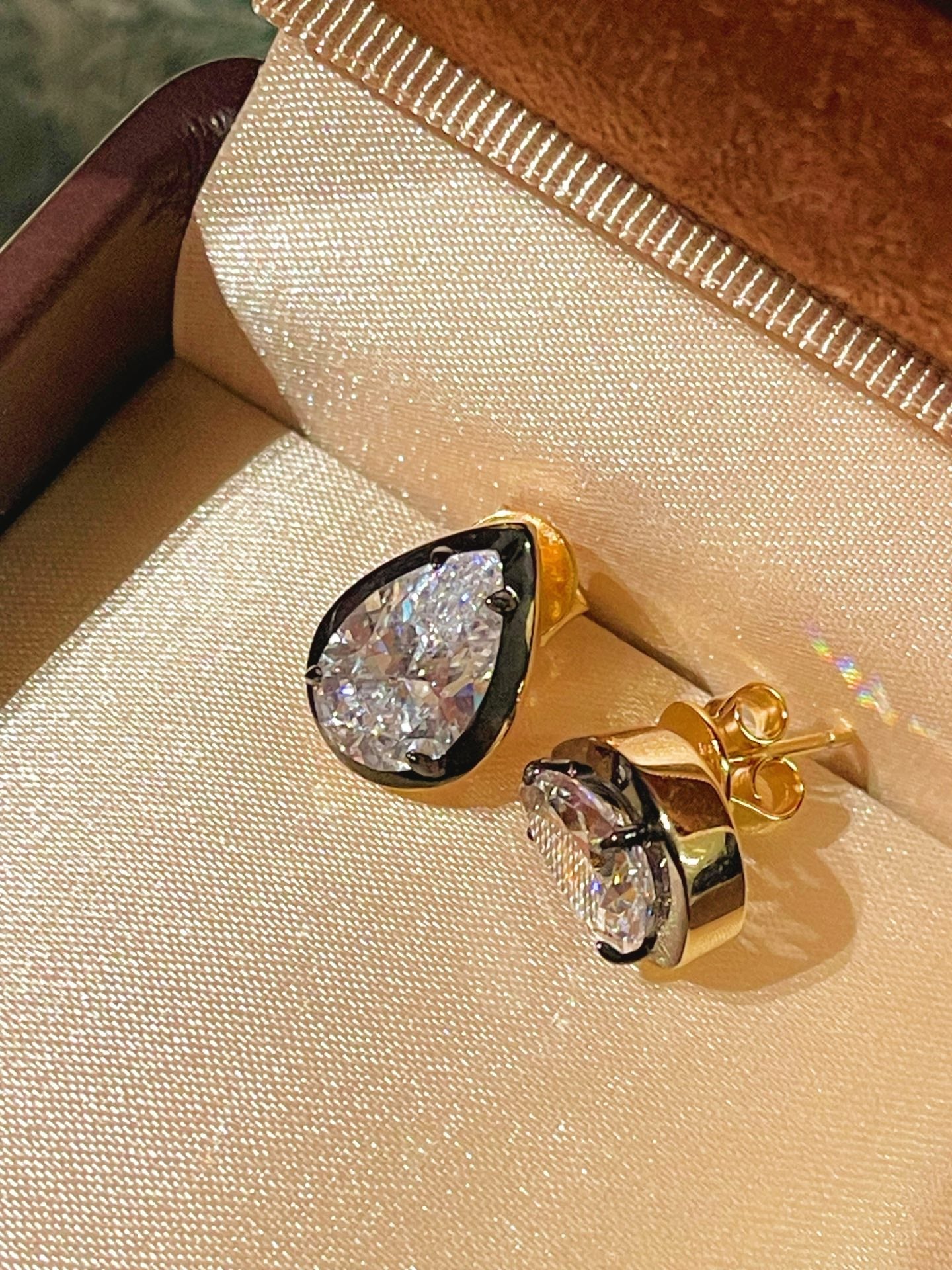 Black Gold Teardrop Lab - Diamond Stud Earrings - floysun