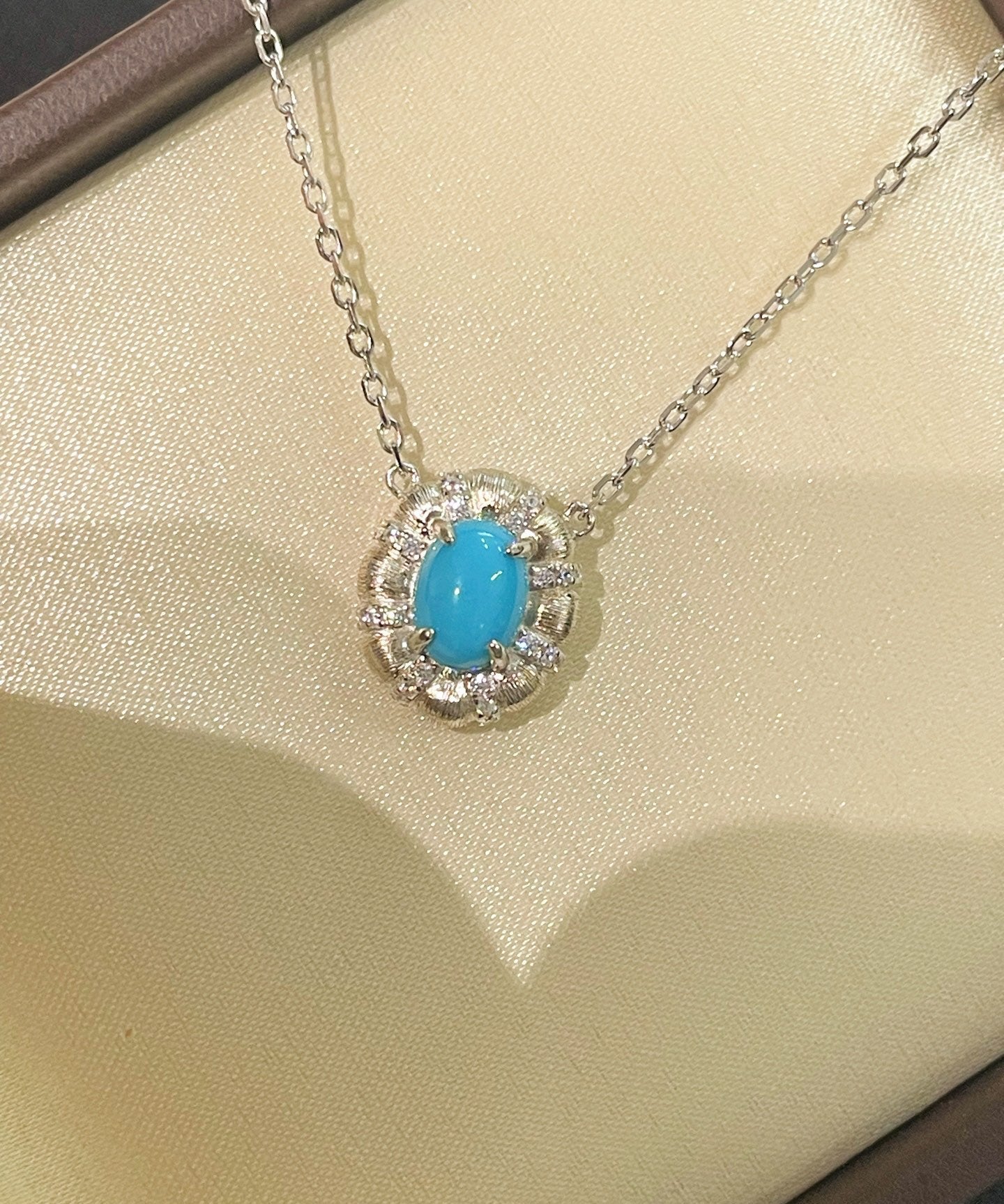 Blue Turquoise Floral Pendant Necklace - floysun