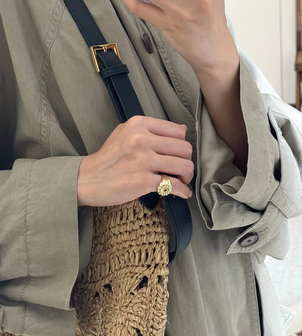 Blue Veined Stone Floral Pinky Ring - floysun