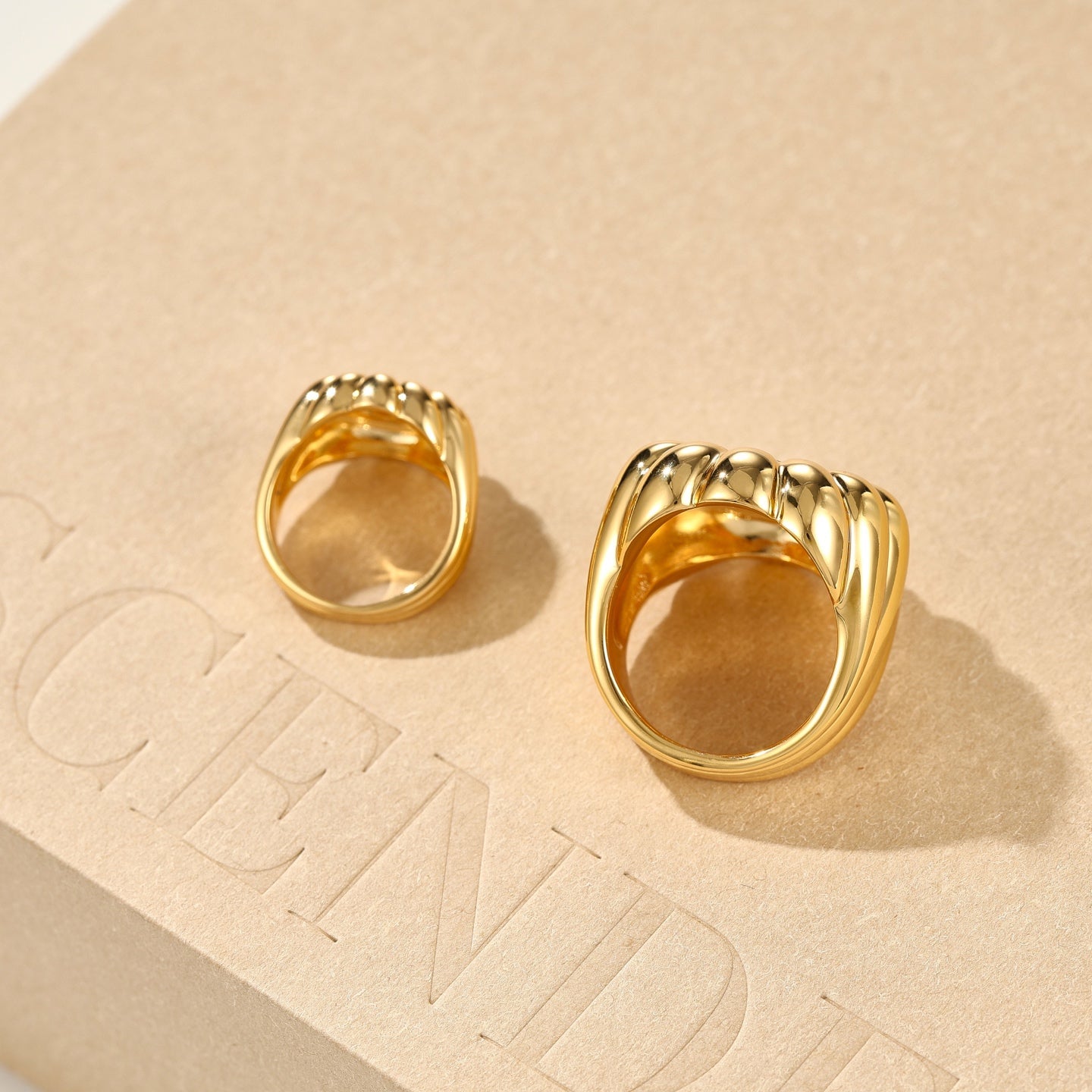 Blue Veined Stone Floral Pinky Ring - floysun