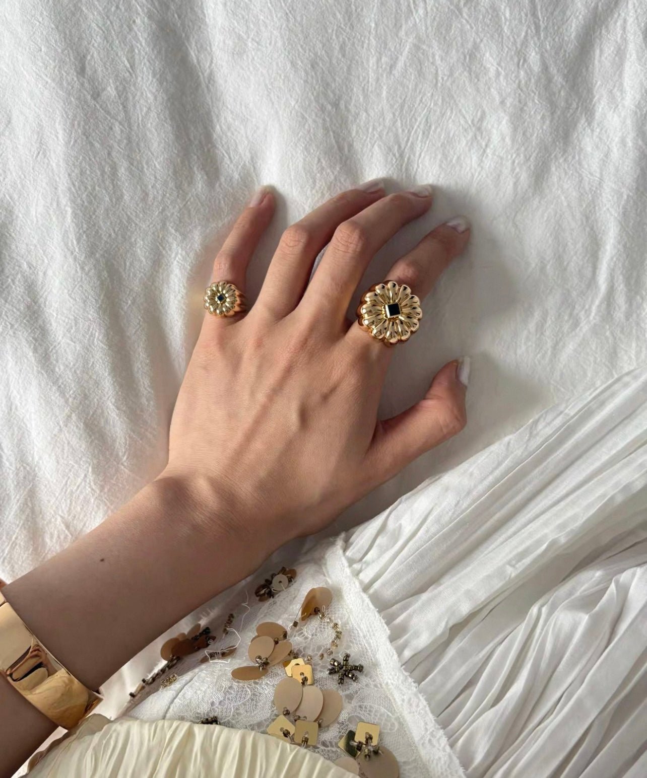 Blue Veined Stone Floral Pinky Ring - floysun